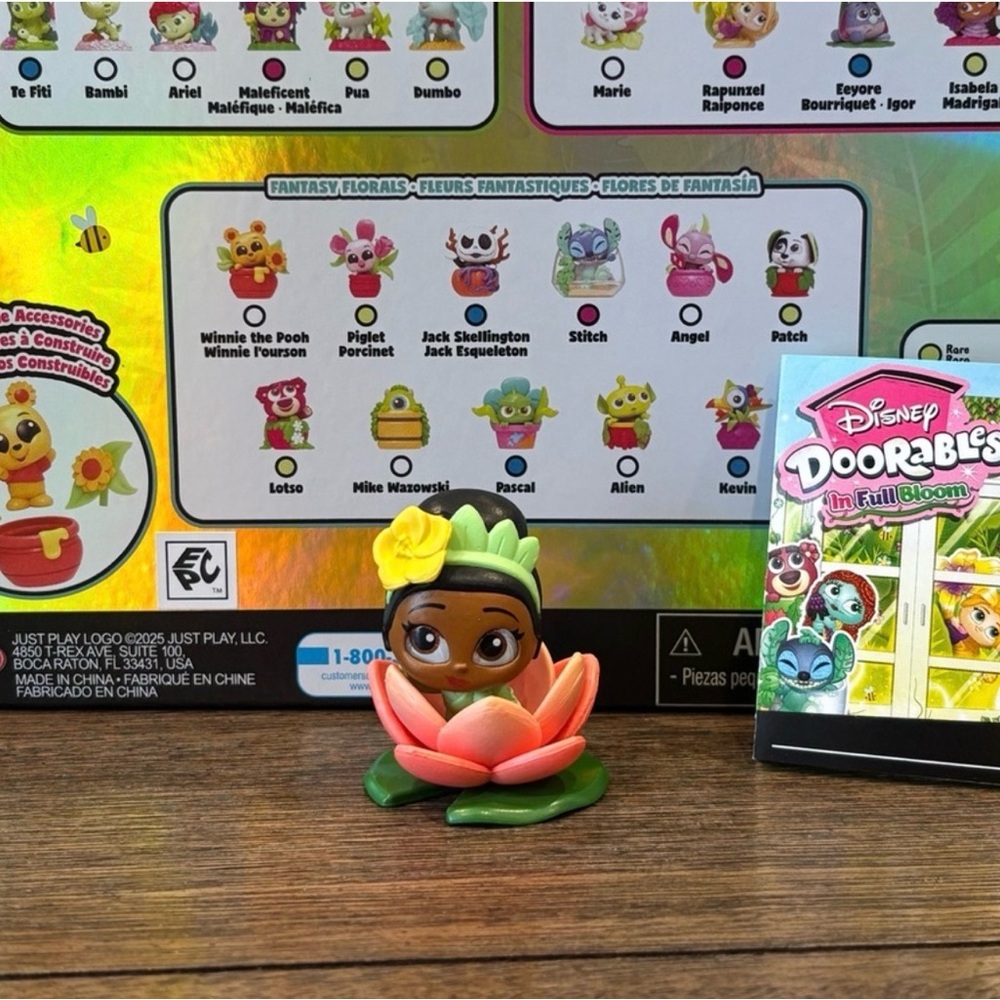 Disney Doorables Tiana in Bloom with Pink and Green